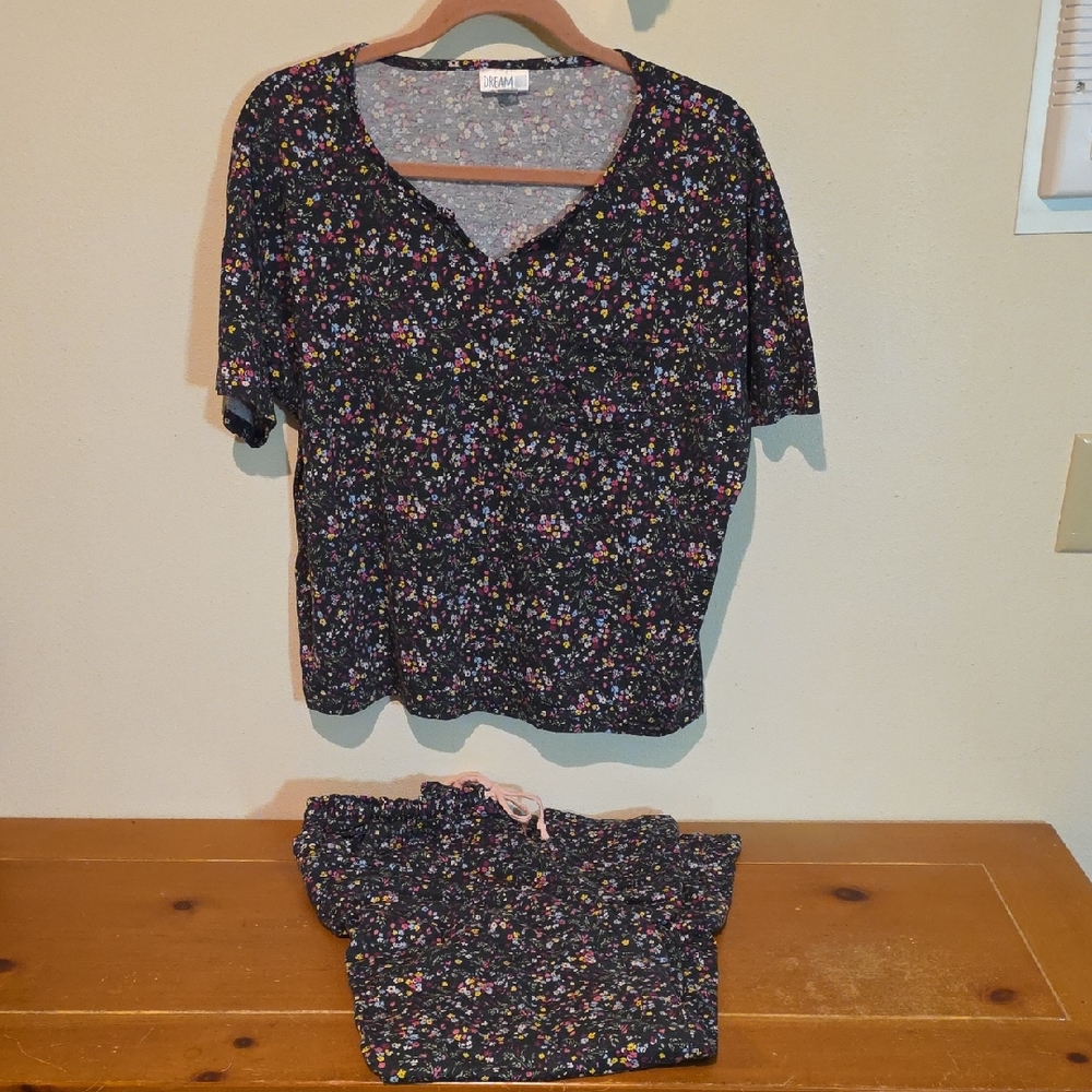 Lularoe Dream Floral Pajama Set.